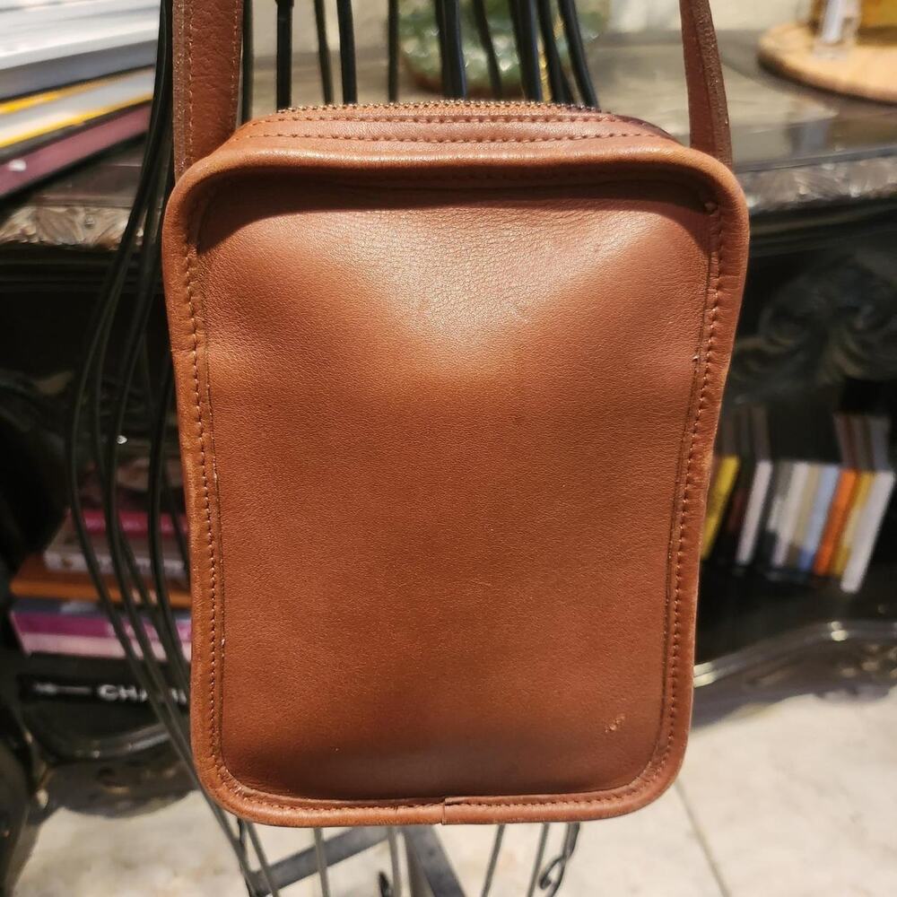 Coach vintage leather camera bag